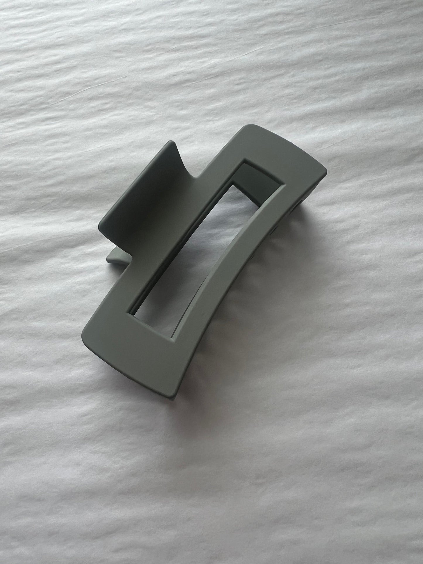 Sleek Claw Clip
